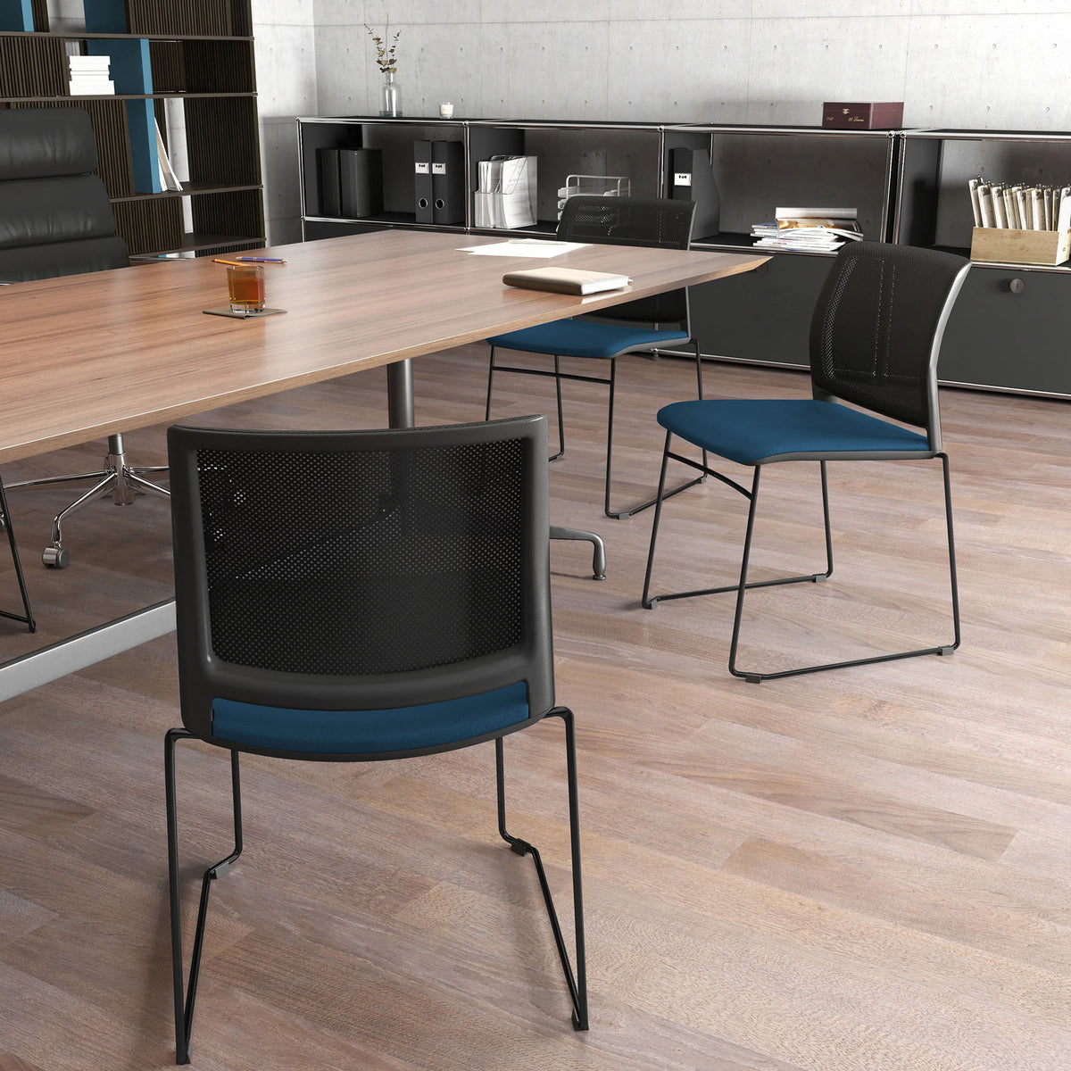 CS02 Visitor Chair